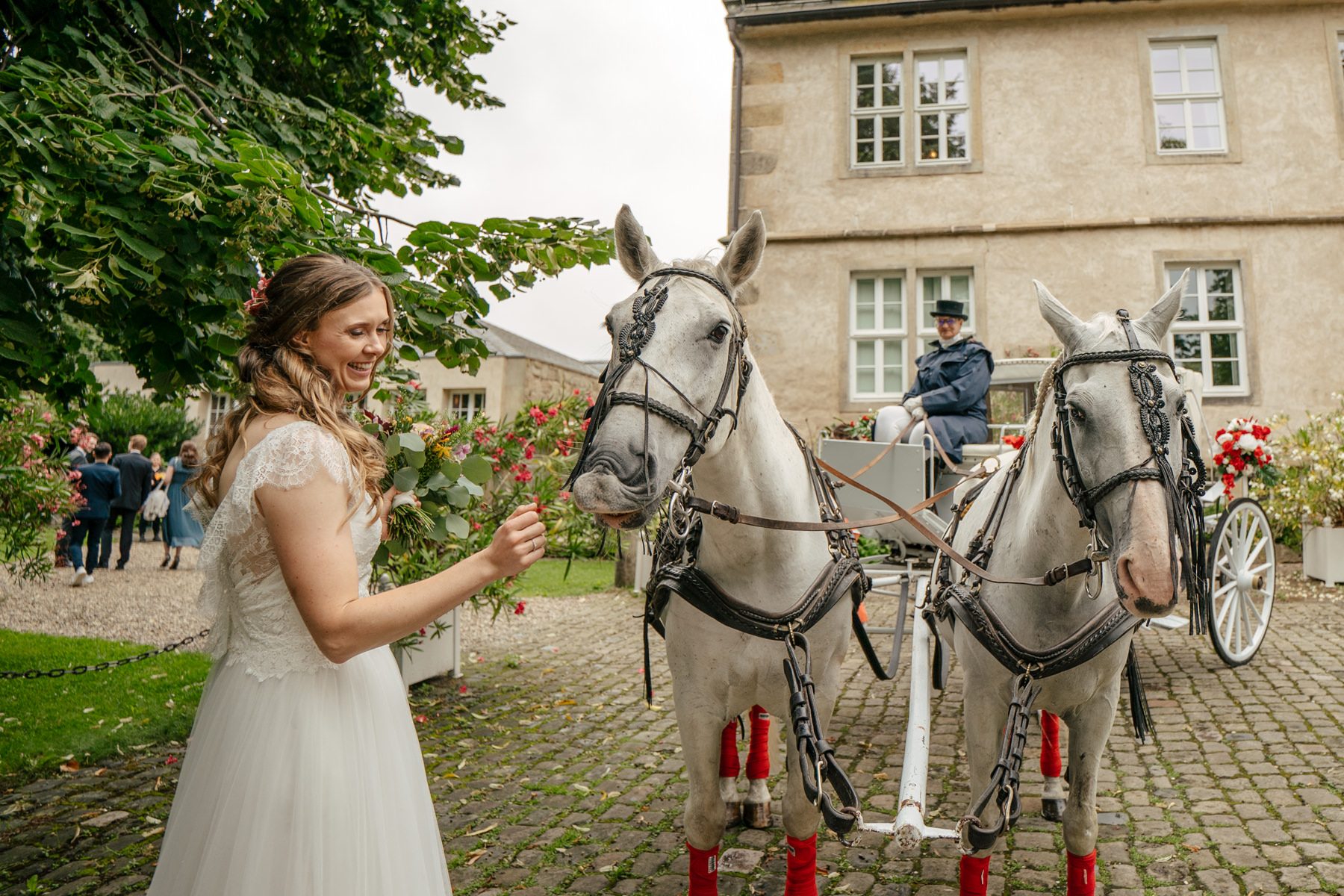 Romantische Sommerhochzeit im Schloss von Hammerstein